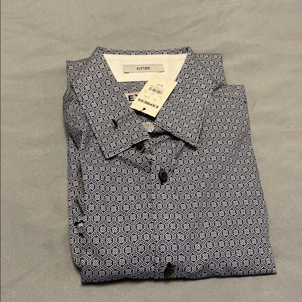 Men’s Long Sleeve Button down Shirt.